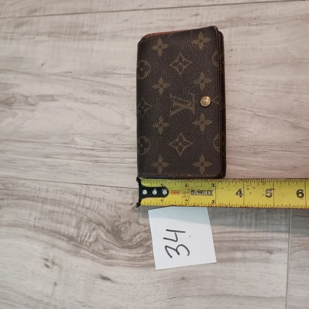 Louis Vuitton LV Monogram Porte Monnaie Tresor Wallet - Picture 12 of 12